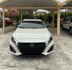 نيسان ألتيما